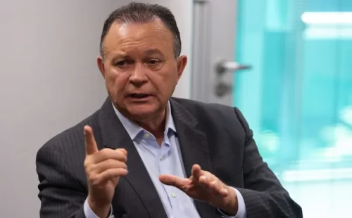 110339215-rio-de-janeiro-rj-12-03-2025-entrevista-com-o-governador-do-maranhao-carlos-brandao-p-1